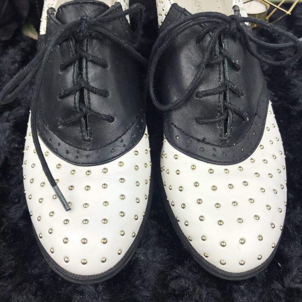 G. H. Bass Loafers - Picture 11 of 14